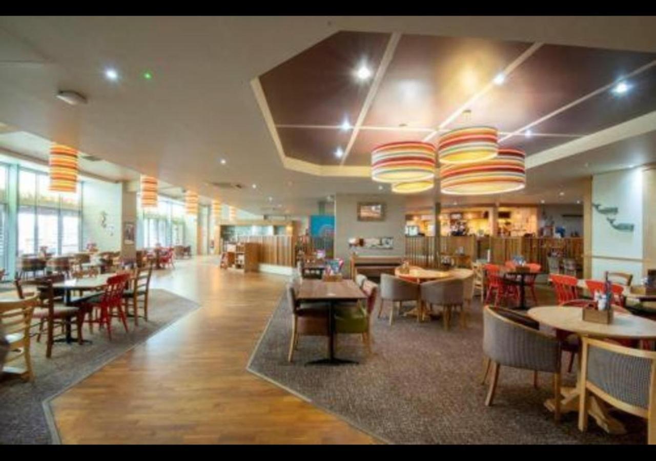K90 - Chalet - Parkdean Resorts, Camber Sands Luaran gambar